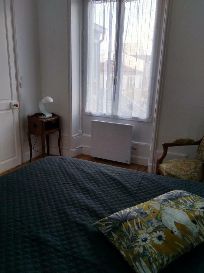 Appartement Au Calme Centre Ville A 2 Pas Du Vieux Marche La Rochelle  Eksteriør bilde
