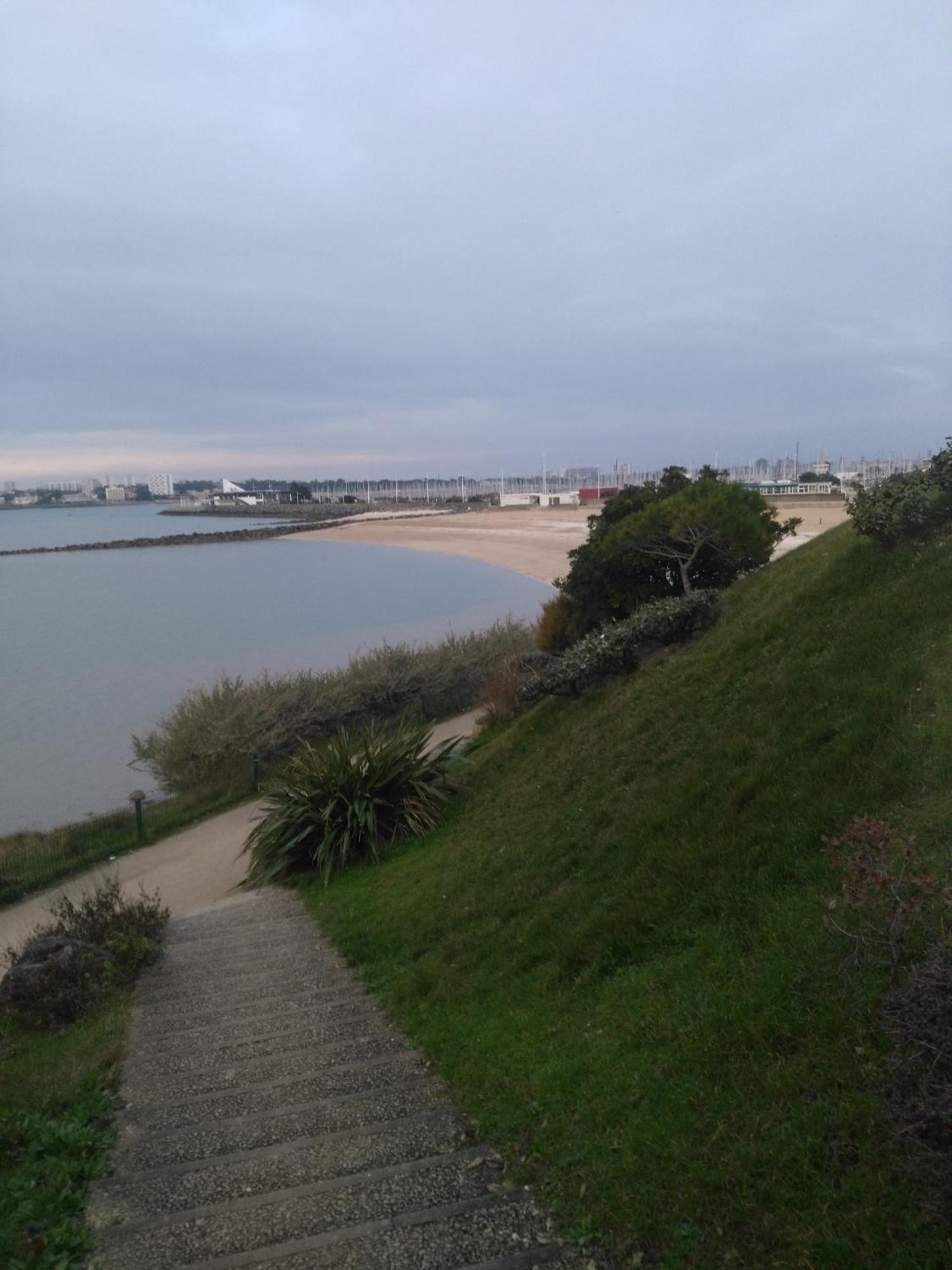 Appartement Au Calme Centre Ville A 2 Pas Du Vieux Marche La Rochelle  Eksteriør bilde